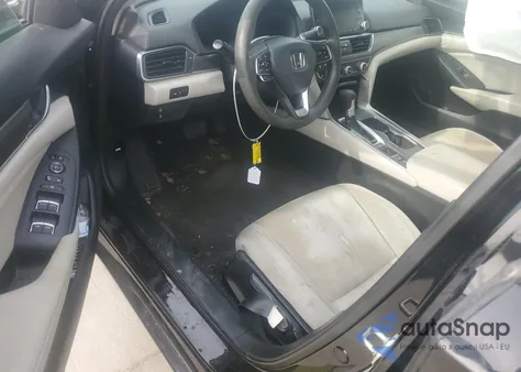 2018 Honda Accord Lx z USA, uszkodzony, nr VIN 1HGCV1F16JA057062